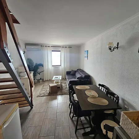 Beachfront House Sea La Vie